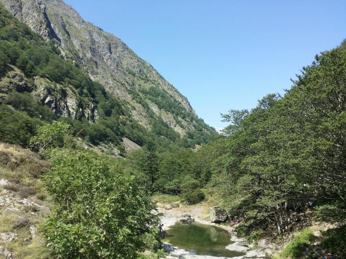 Appartement T2 4 Personnes Wifi Et Climatisation Bagnères-de-Luchon Esterno foto